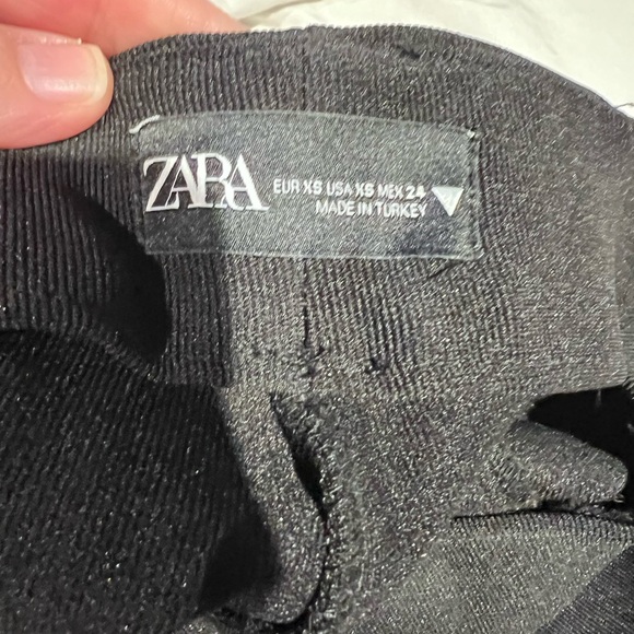 Zara Black Slit Hem Leggings Size XS - Picture 3 of 6